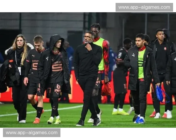 雷恩临时主帅唐布雷首秀，接替被解雇的贝耶