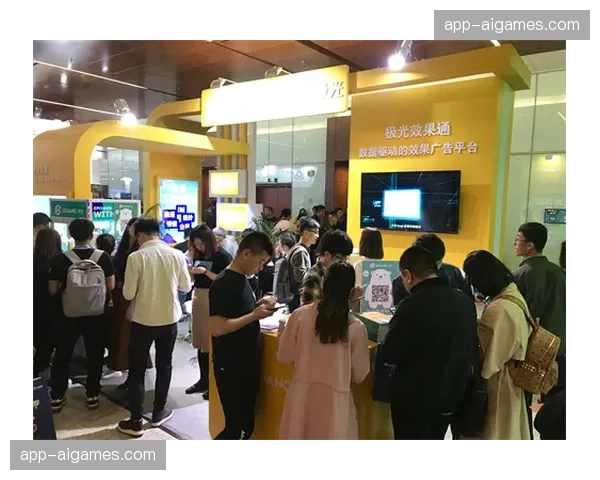 镜头捕捉：里昂新主场启用全息广告系统，展示赞助品牌动态内容